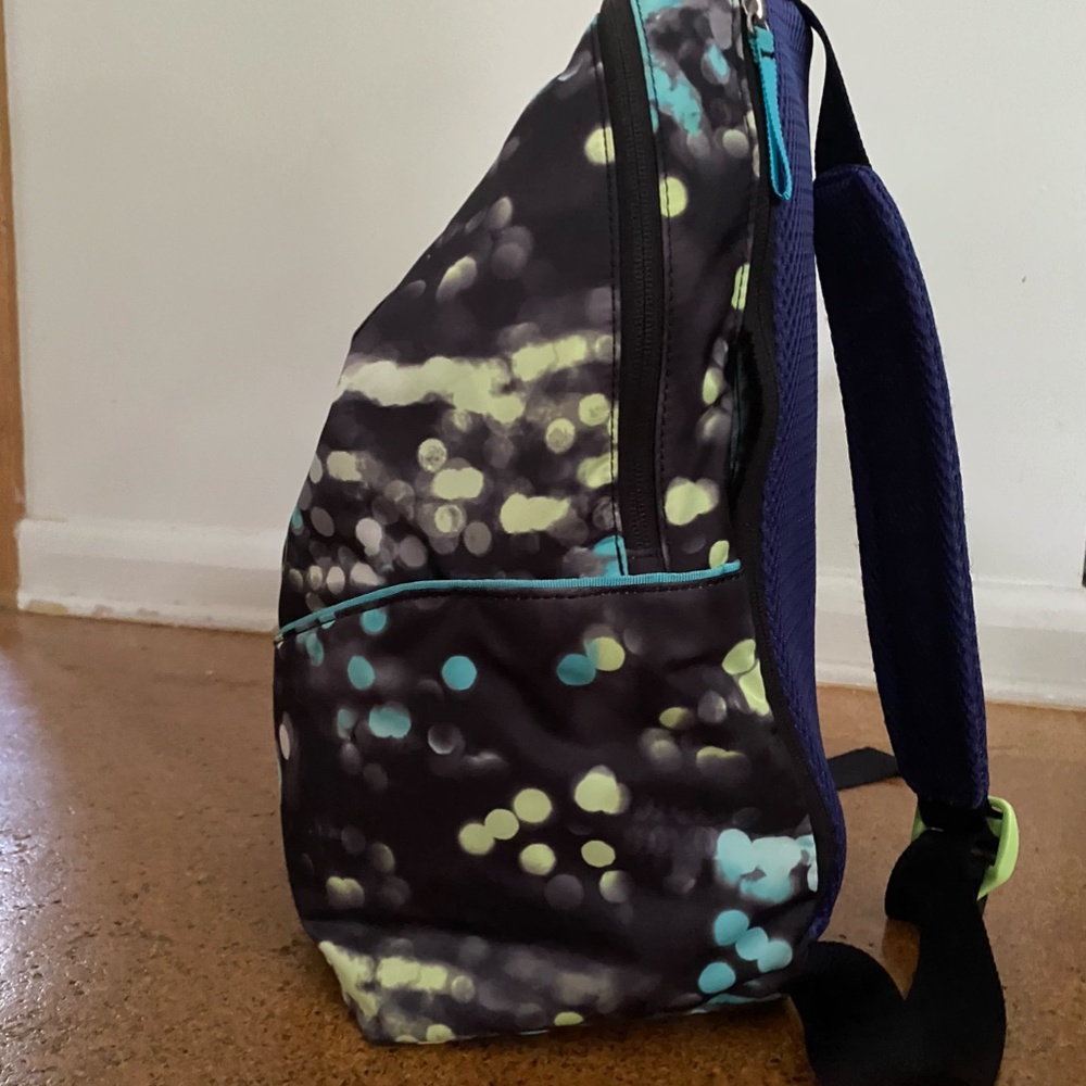 Iviva Backpack - Picture 4 of 10